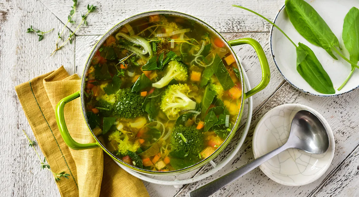 Zuppa di broccoli e acetosella